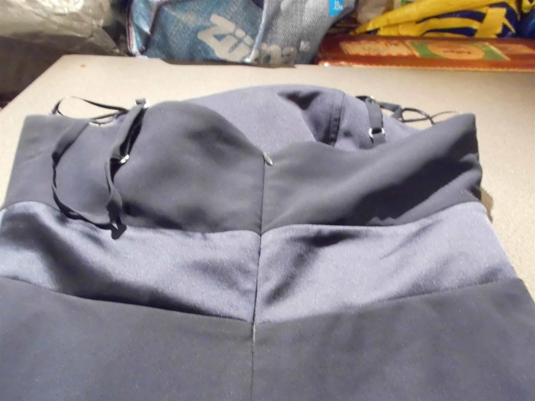Kleider: Kleid Grösse 42, Gigi, dunkelblau – Gebraucht aus Zürich von Motzkuh 4