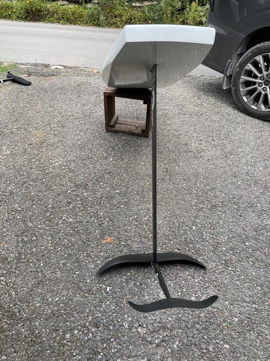 Kite: Kite Board und Mast – Gebraucht aus Grosshöchstetten von Tobias.David 2