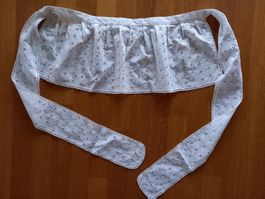 Weisse Spitzenschürze, neuwertig, "Servierschürze"