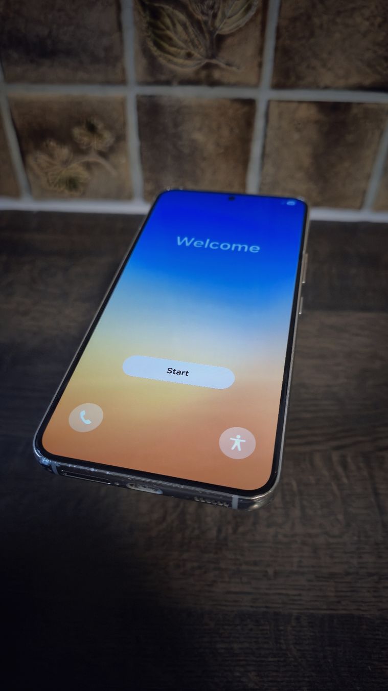 Samsung Telefoni cellulari / Smartphones: Samsung Galaxy S22 – Difettoso da Pfäffikon ZH venduto da Zibbelzabbel 1