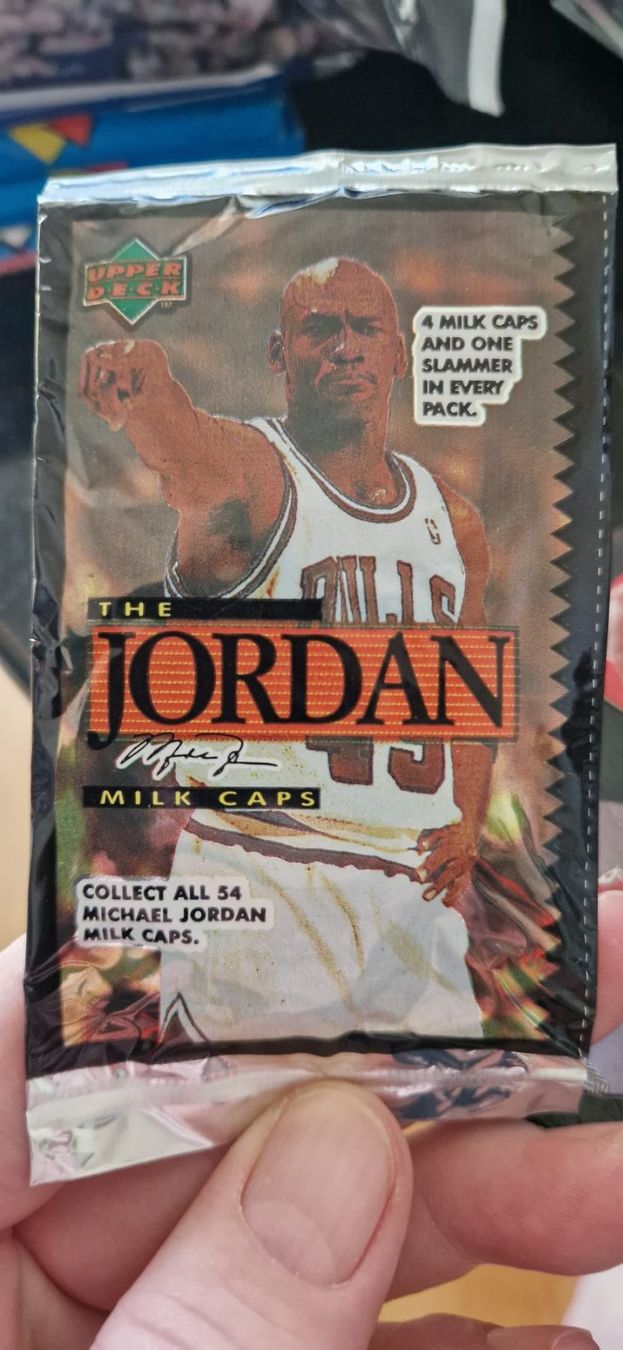 Cartes à collectionner: Pack de milk caps (pogs) Upper deck Michael JORDAN – Neuf avec emballage d'origine à Lutry par SwissBBCards