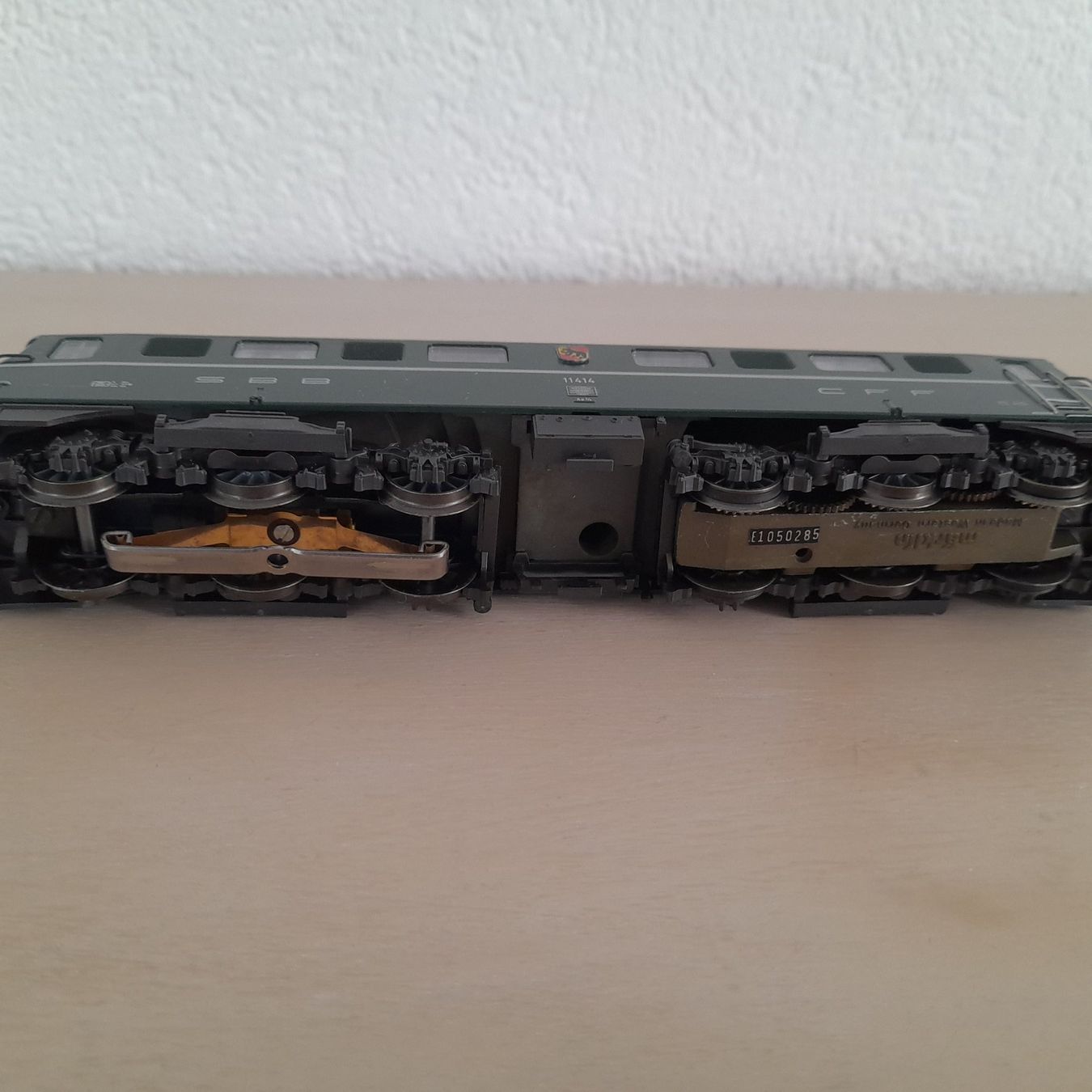 Märklin Modellini di ferrovie: Locomotive CFF Ae 6/6 "700 ans de la Confédération" – Nuovo e nell'imballaggio originale da Auvernier venduto da gandalf08 5