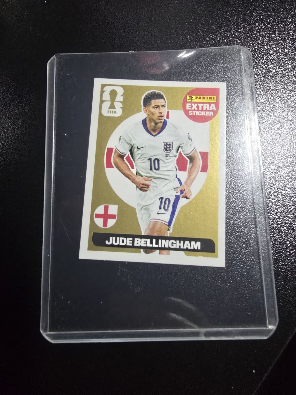 Panini Cartes à collectionner: Panini Extra Sticker 2026 Jude Bellingham Gold – Neuf avec emballage d'origine à Wolhusen par W6110