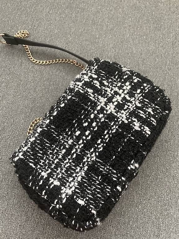 Borse da donna: Die Tasche H&M tweed – Usato da St. Gallen venduto da mpo_5dlc 1