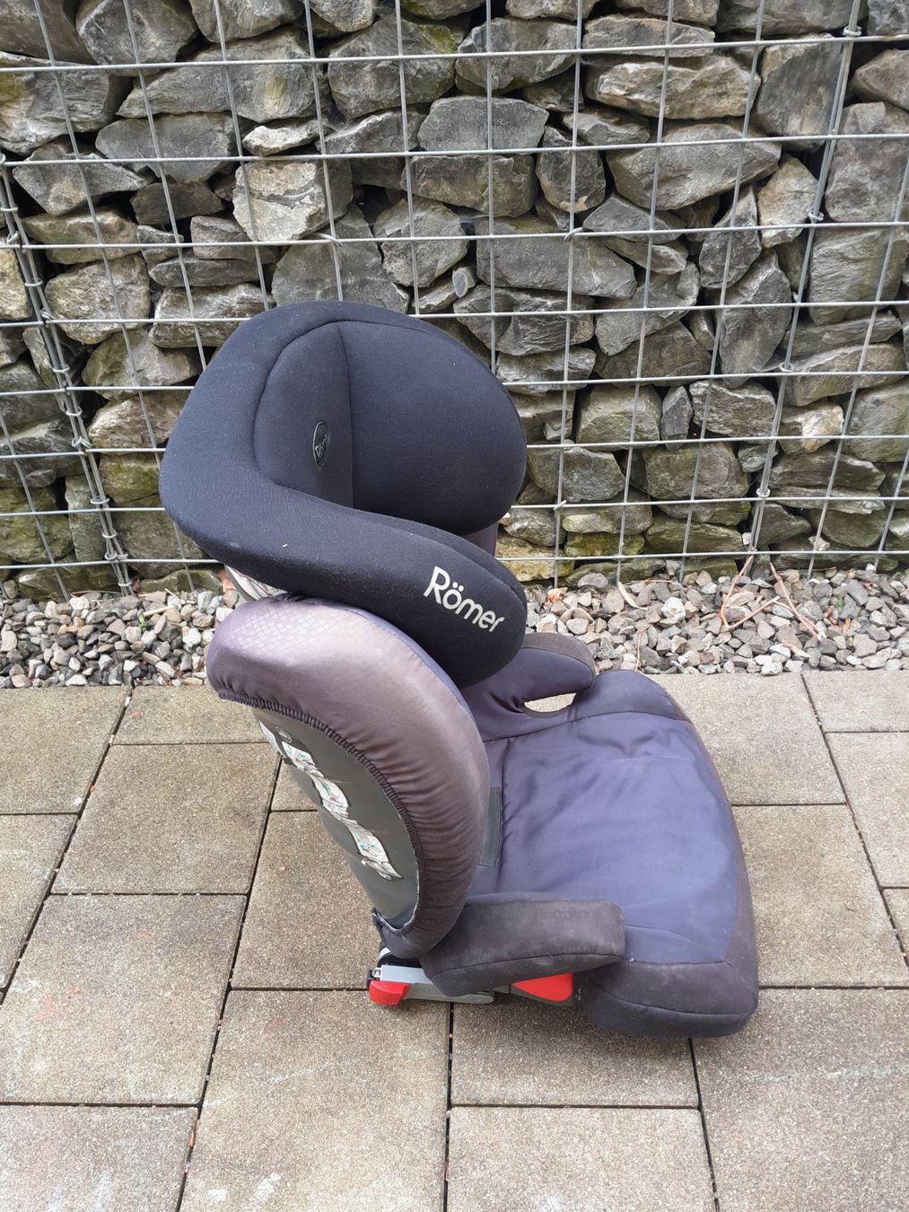 Britax Römer Seggiolini per auto: Britax Römer Isofix Auto Kindersitz – Usato da Worb venduto da Osterthal 1