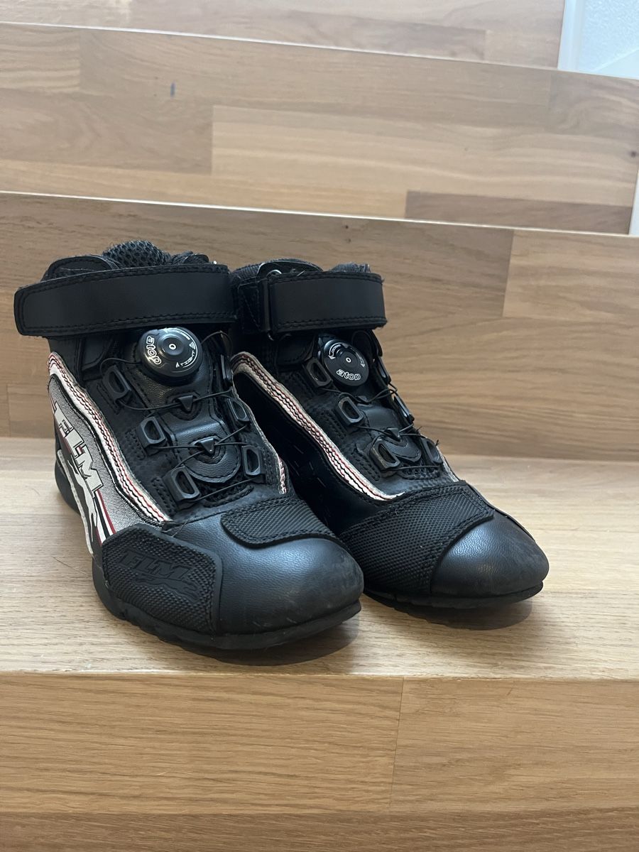 FLM Scarpe da donna: FLM Motorrad Schuhe Gr. 36 – Usato da Oftringen venduto da zoe._kocara 4
