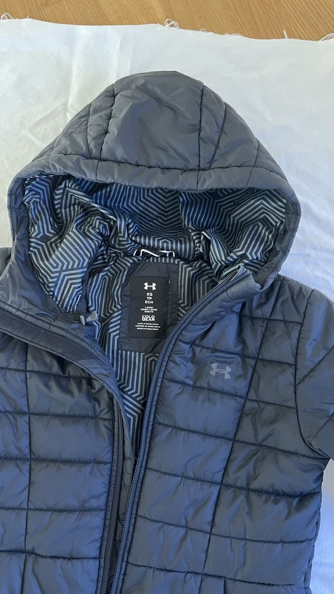 Under Armour Giacche: Under Armour Damen Jacke XS – Nuovo (secondo la descrizione) da Davos Platz venduto da Infinity795 2