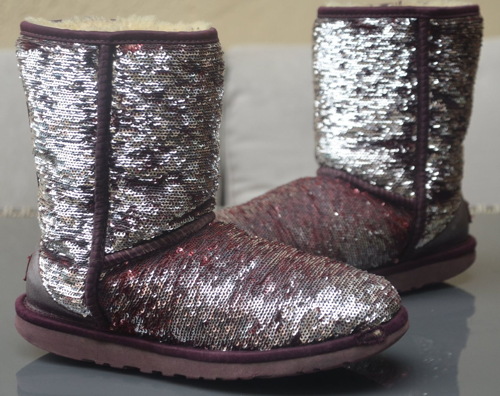 Ugg Scarpe da donna: Boots / bottes UGG W Classic Short Sequin .36 – Usato da Collonges venduto da arashee 2