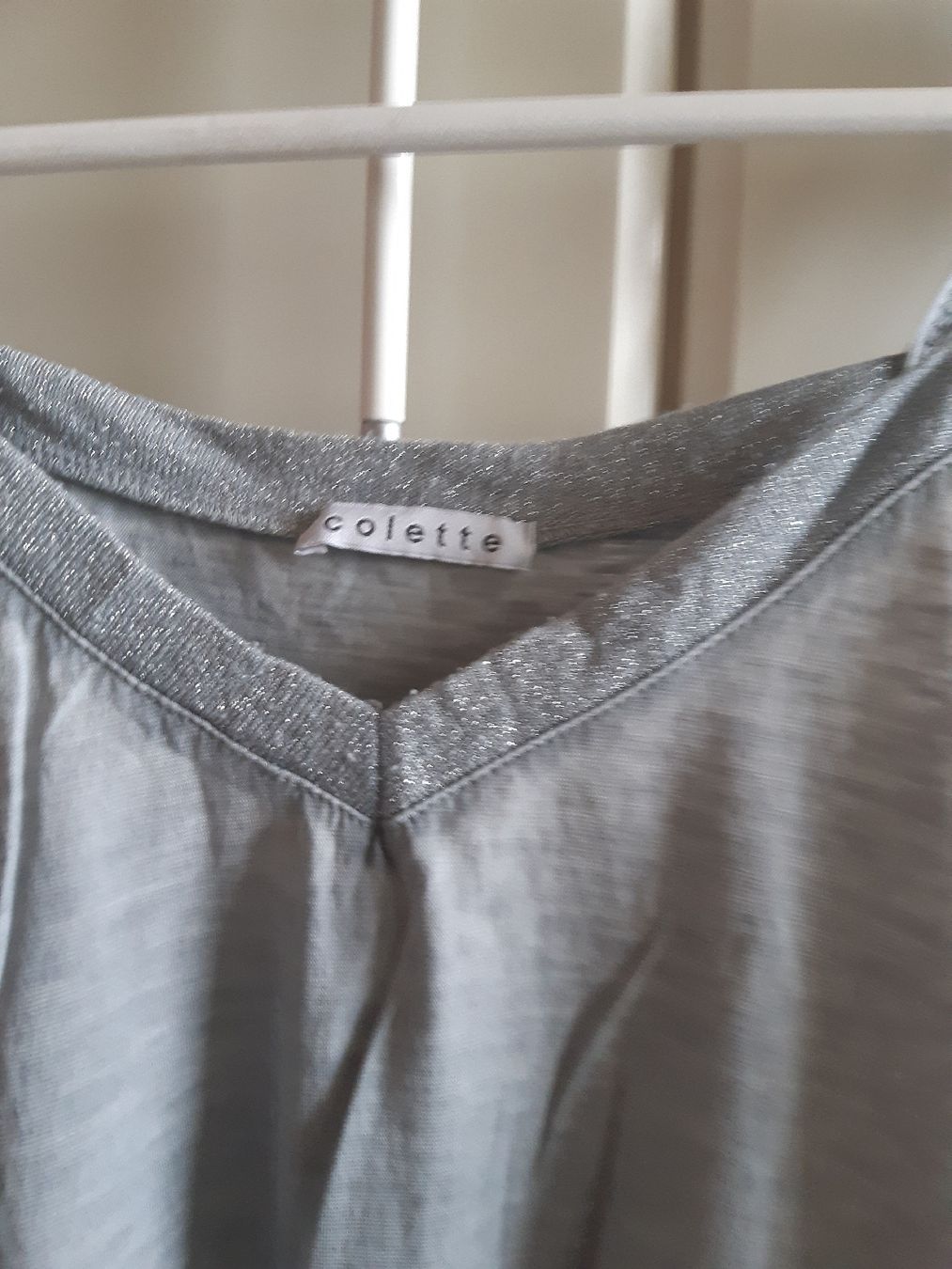Top: COLETTE - Top sans manches gris S/M – Nuovo (secondo la descrizione) da Cressier - NE venduto da bloomydays 1