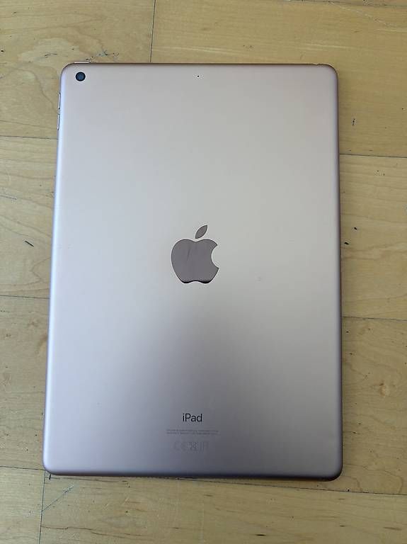 Tablet PC: iPad 8th generation  – Gebraucht aus Genève von Chek_ka 1