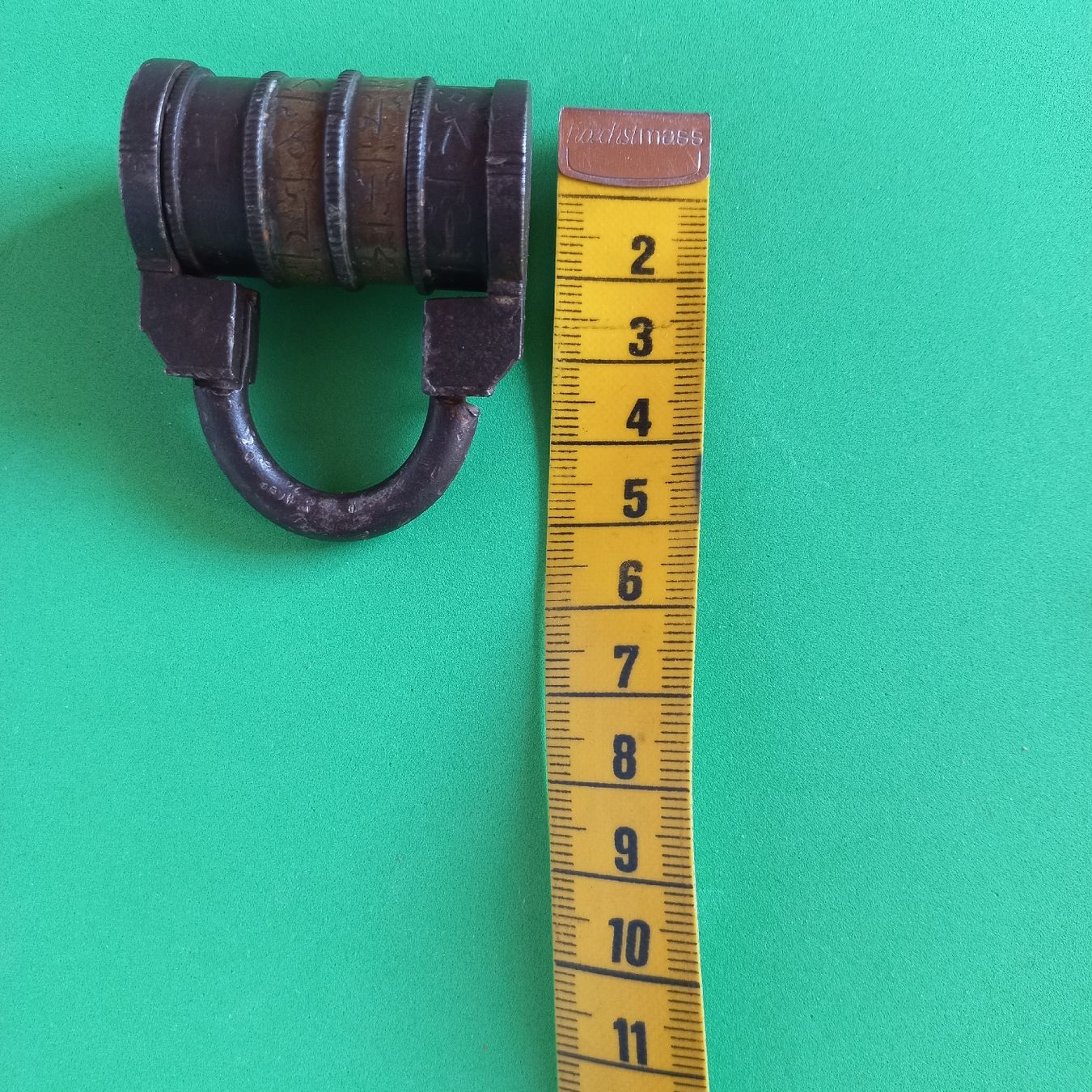 Lucchetti: Ancien cadenas à combinaison. – Usato da Dompierre FR venduto da fat_xth5 5
