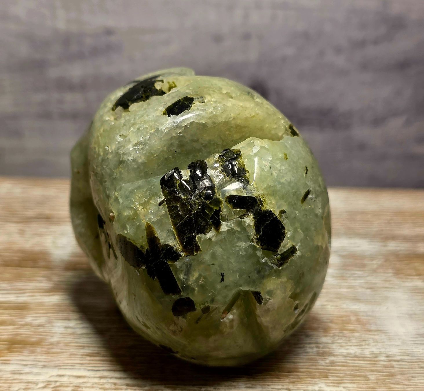 Minerali & Pietre curative: Prehnit Schädel 420g – Nuovo e nell'imballaggio originale da Matzingen venduto da Shay_Crystalz 2