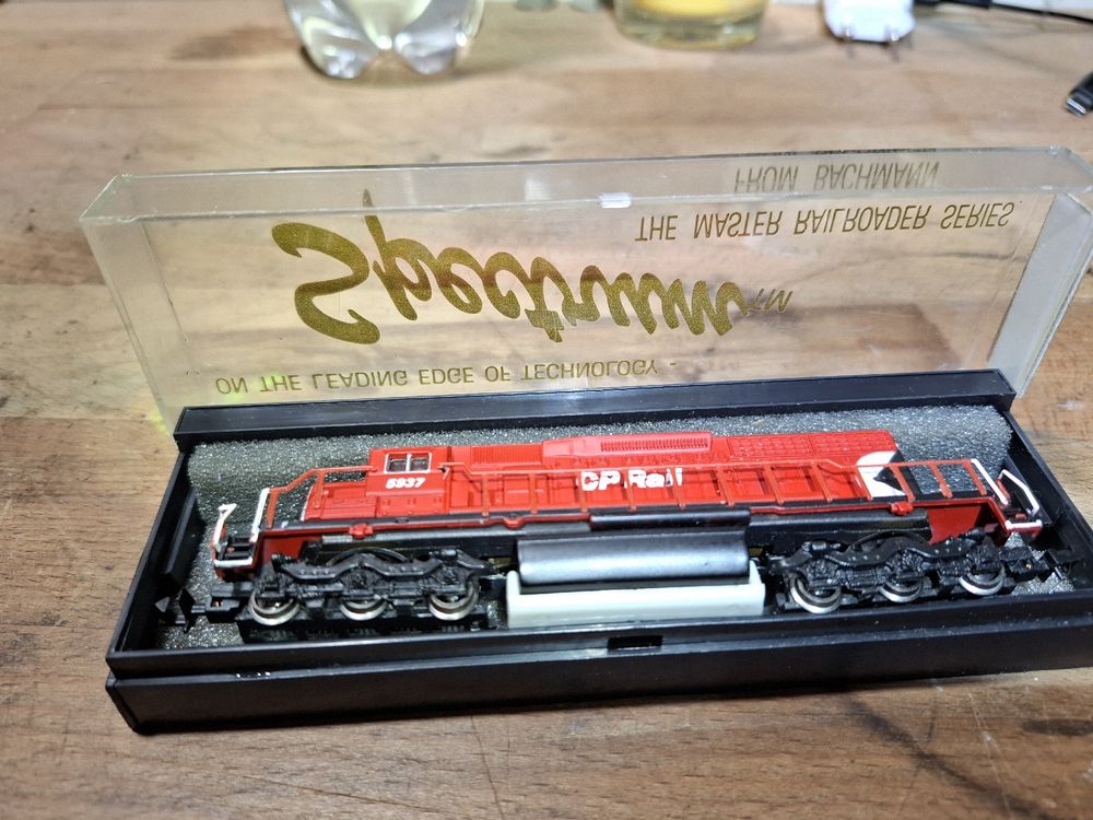 Spectrum Modelleisenbahnen: Spur N Dieselok CPRail – Gebraucht aus Flaach von maniv6 3