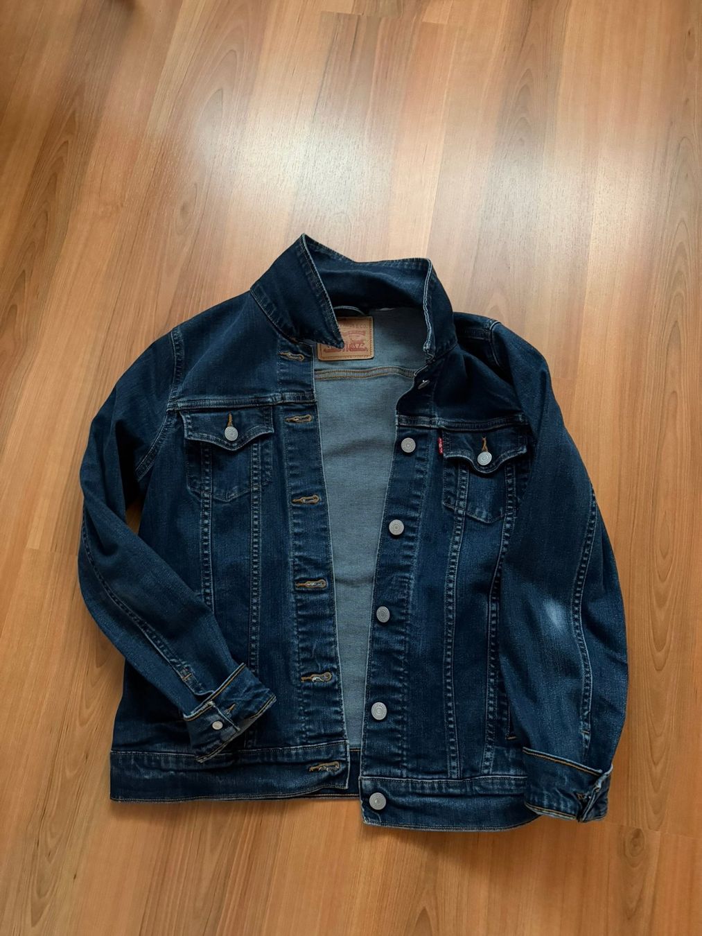 Levi's Giacche: Jeans Jacke von Levis – Usato da Burgdorf venduto da Bizeli