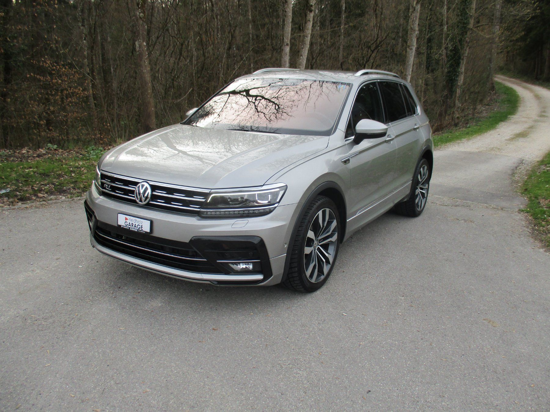 VW Automobili: VW Tiguan 2.0D 4M RL – Usato da Riedholz venduto da Riedholz-Garage