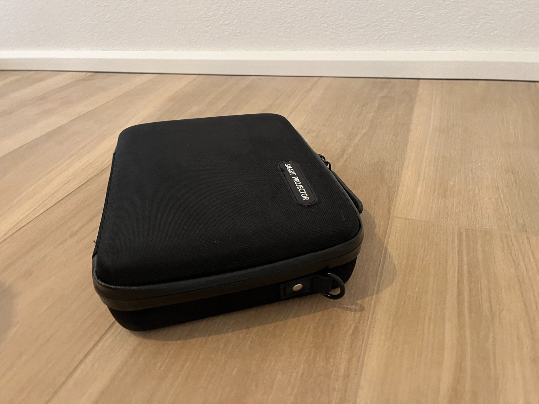 Proiettori: Go Touch Smart Projector T9 LED – Nuovo (secondo la descrizione) da Frauenfeld venduto da Hv 8