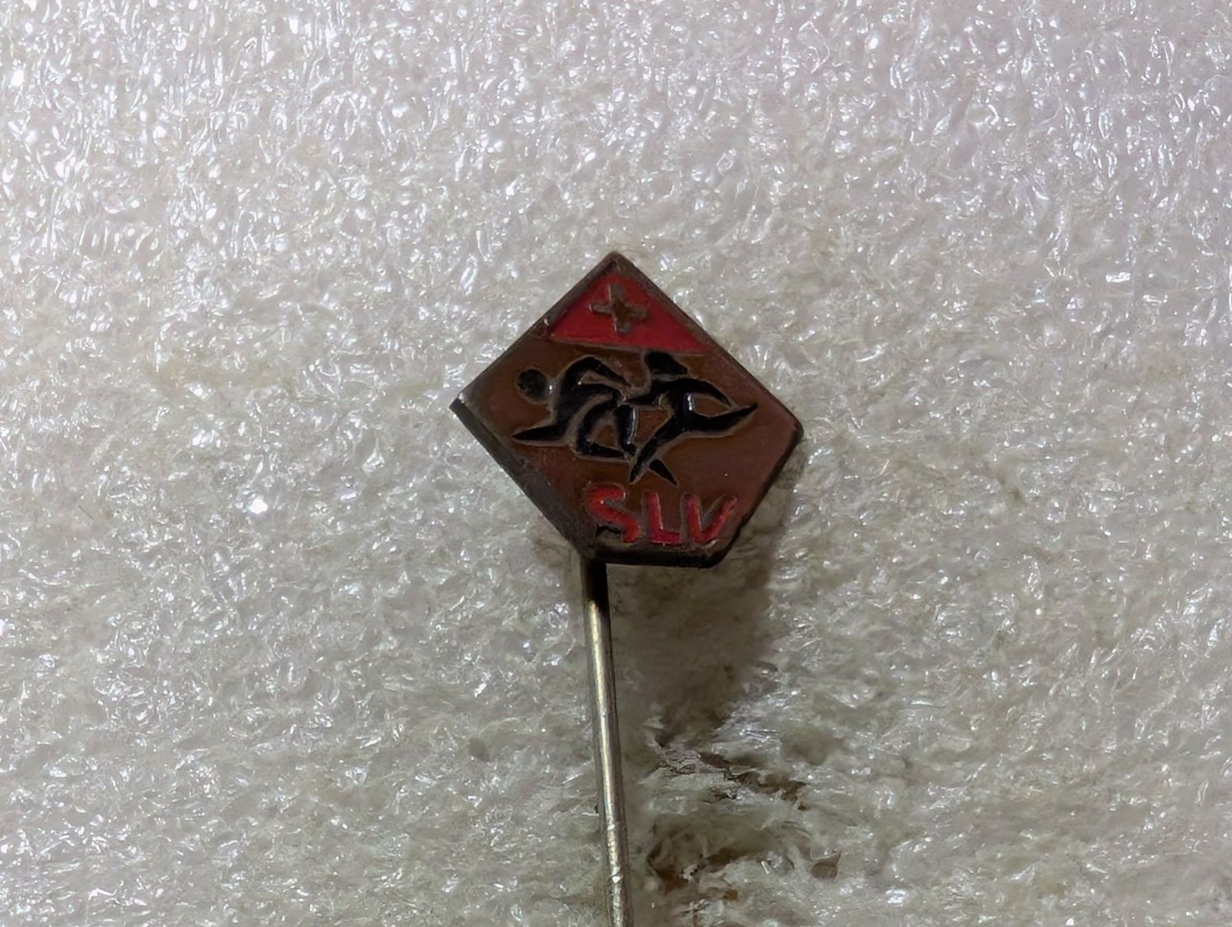Placchette & Badge: Anstecknadel 39: – Usato da Oppligen venduto da Pin-Fall-Shop