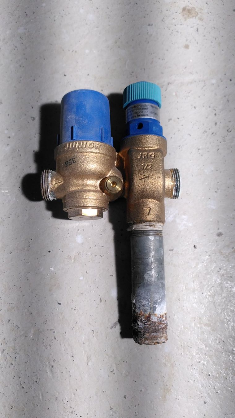Sanitari: Sicherheitsgruppe Junior 1/2" – Usato da Sargans venduto da Macchinista