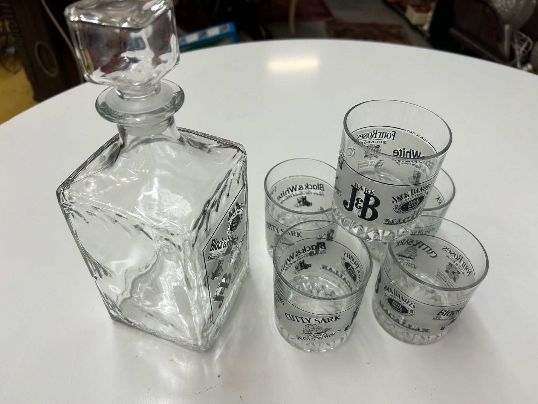 Bicchieri: 5 Whisky Gläser mit Karaffe von Jack Daniel's – Usato da Zürich venduto da Levelart 5