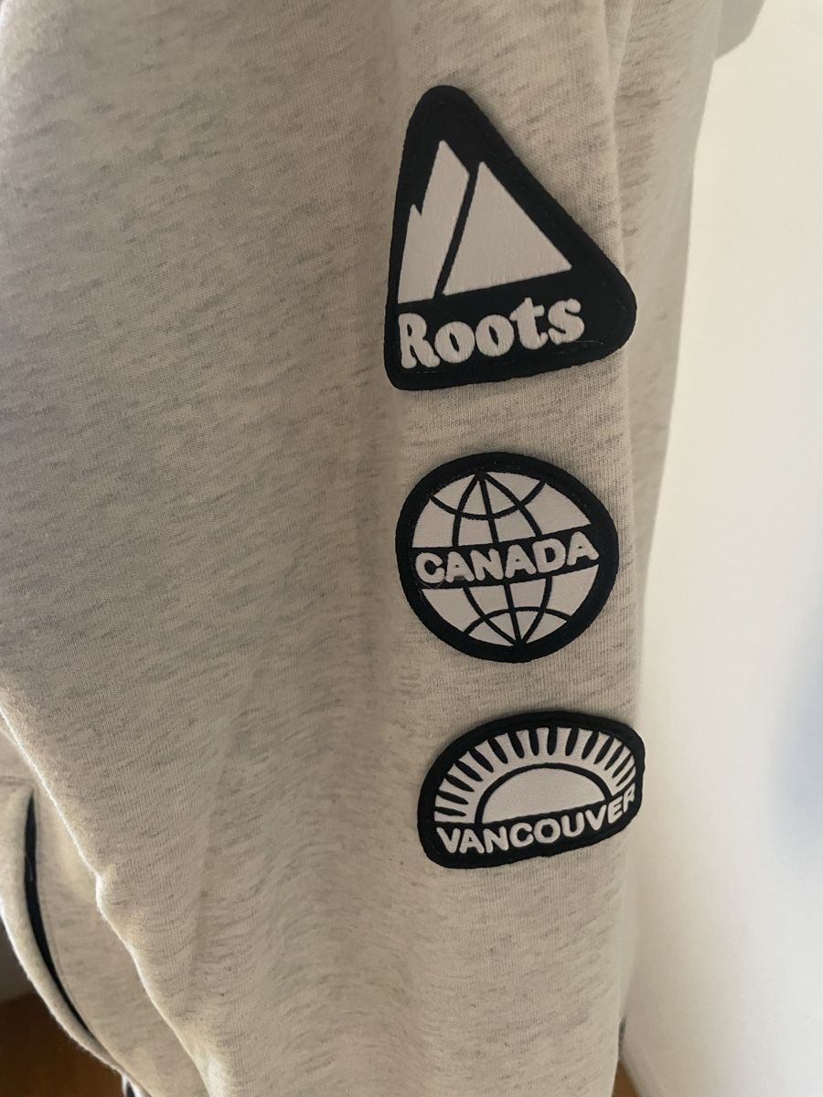 Maglioni & Felpe: Roots Canada Hoodie, Grösse M – Usato da Aarberg venduto da Mama_Lulu 2