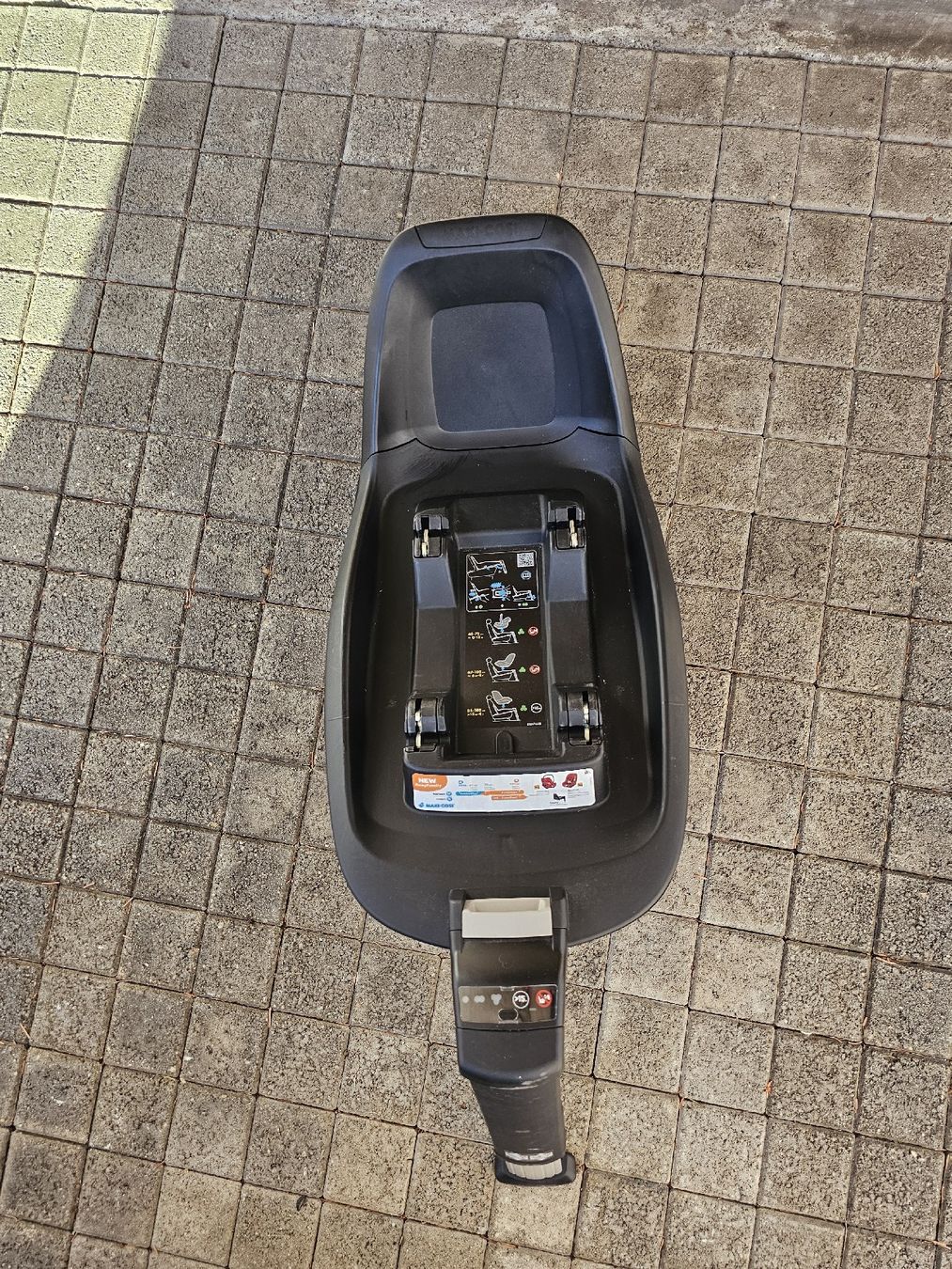 Maxi-Cosi Seggiolini per auto: Autositz Babysitz Basis 2wayfix Maxi Cosi mit Isofix – Usato da Zürich venduto da Masgo 4
