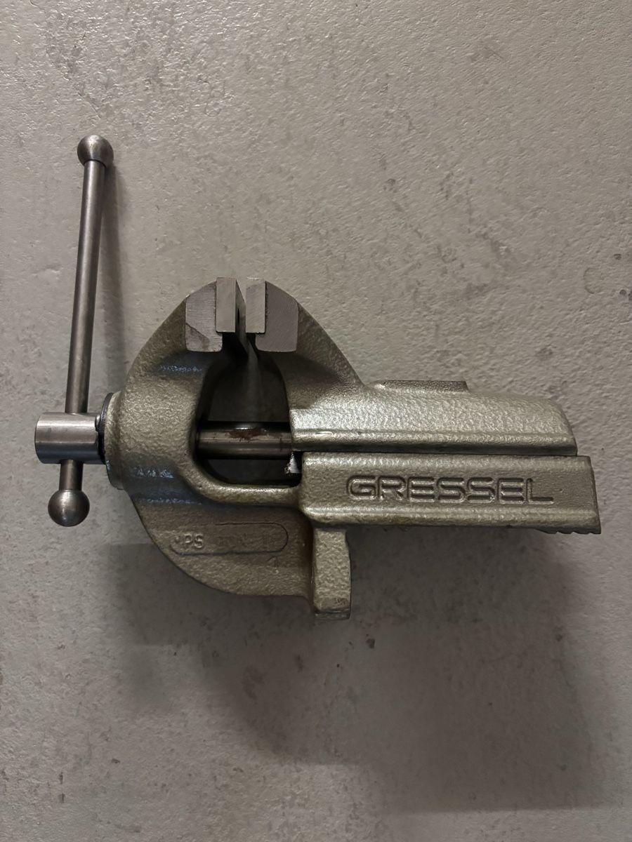 Gressel Tous les outils: Gressel Schraubstock – Neuf (Voir description) à Bülach par fisch033