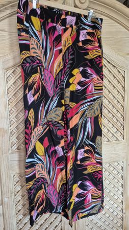 tolle farbige leichte Sommerhose , Gr. 42, neu