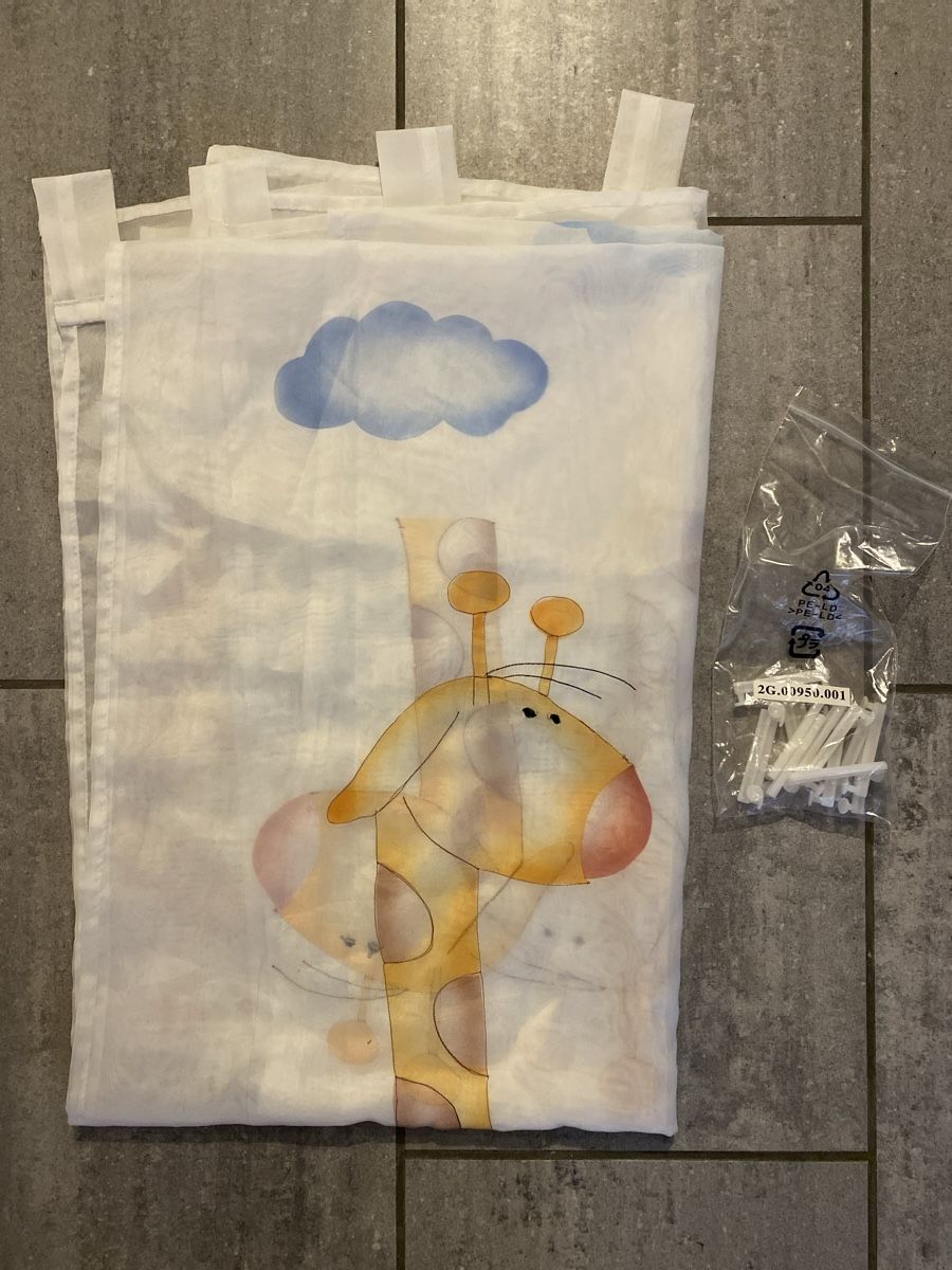 Tende: Schöner Giraffen Schlaufenvorhang Set 2 Stück Kinderzimmer – Nuovo e nell'imballaggio originale da Niederbüren venduto da funkel06