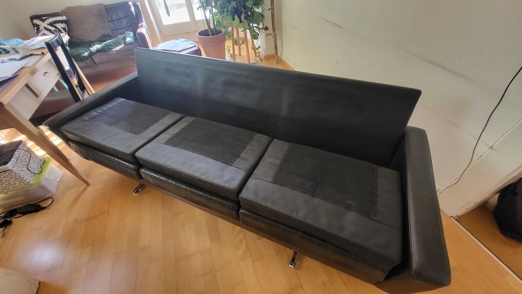 Divani: Leder Sofa Klassiker, schwarz, gebraucht – Usato da Uster venduto da Ghelfi01 3