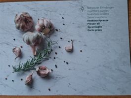M12016 - Bloc Presse Ail  cadeau PTT 2024