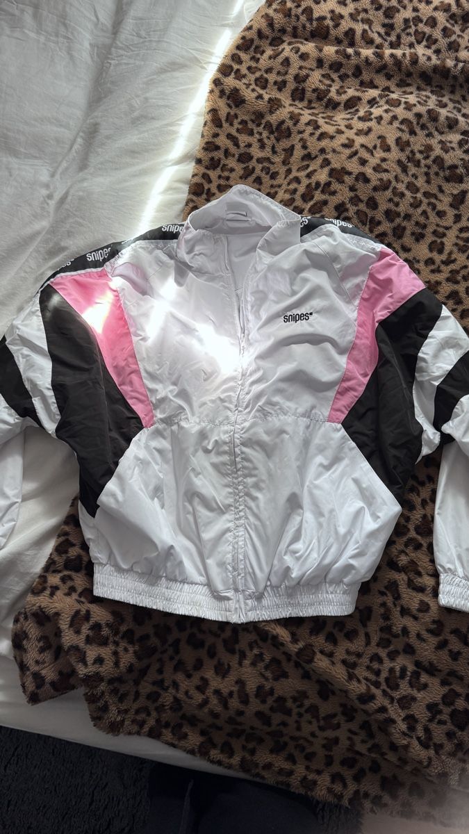Snipes Jacken: Snipes Jacke – Gebraucht aus Bad Ragaz von samira.b05