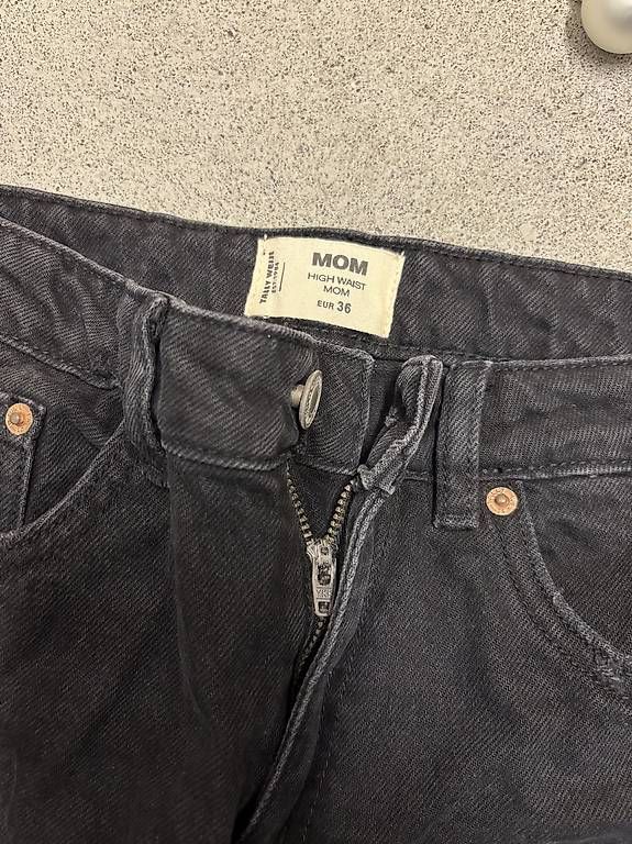 Tally Weijl Jeans: Mom Jeans grösse 36 – Usato da Matten b. Interl venduto da pimkie84 1