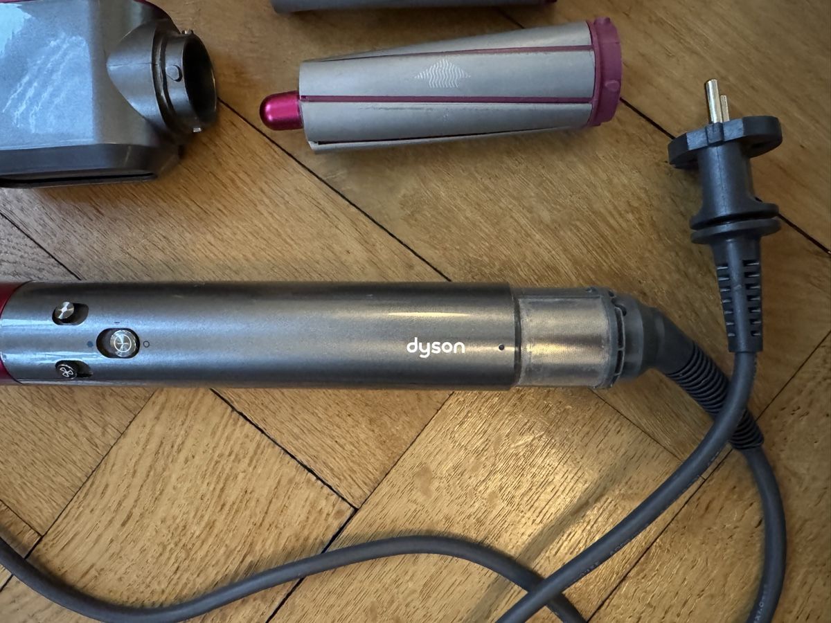 Dyson Asciugacapelli: Dyson Airwrap – Usato da basel venduto da ann_fly9 1