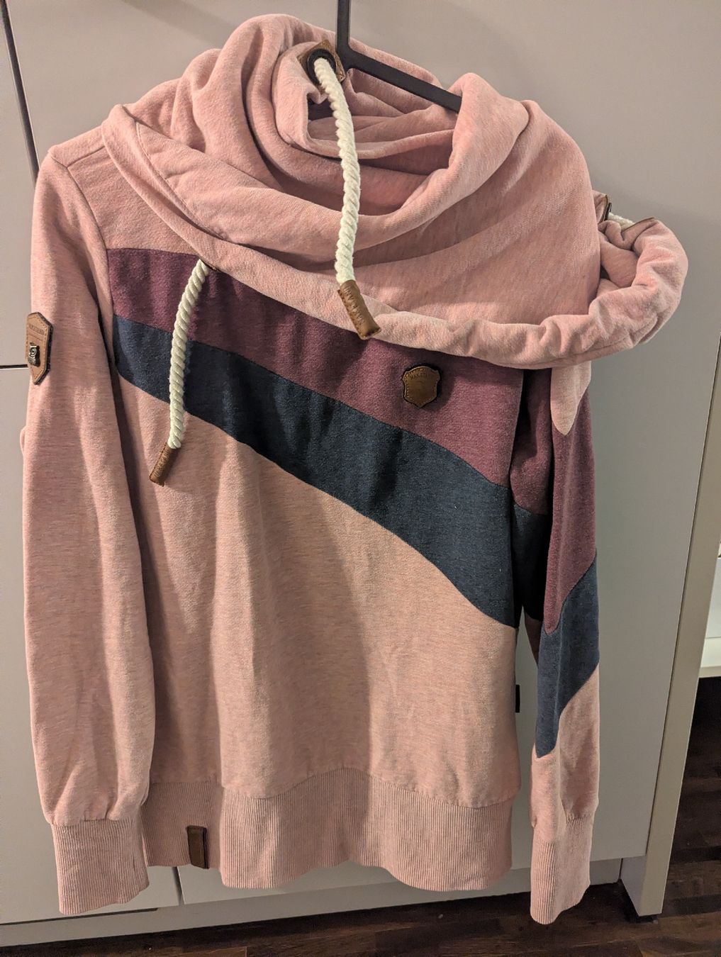 Naketano Pullover & Sweatshirts: Naketano Pullover – Gebraucht aus Niederwangen BE von jan_p2tb