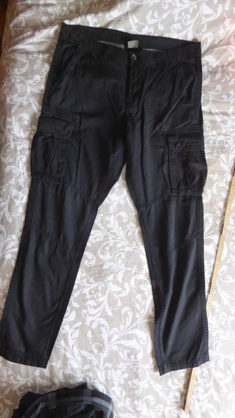 Pantaloni: Herren Cargohose Gr 50 Bund47cm Watson s – Usato da Sargans venduto da Benziner
