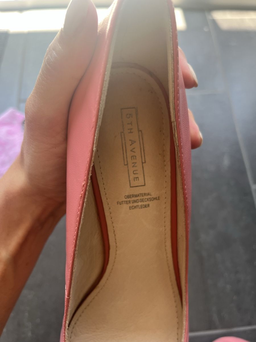Scarpe da donna: Rosa Pumps 39 – Nuovo (secondo la descrizione) da Schaffhausen venduto da juf_98r9 7
