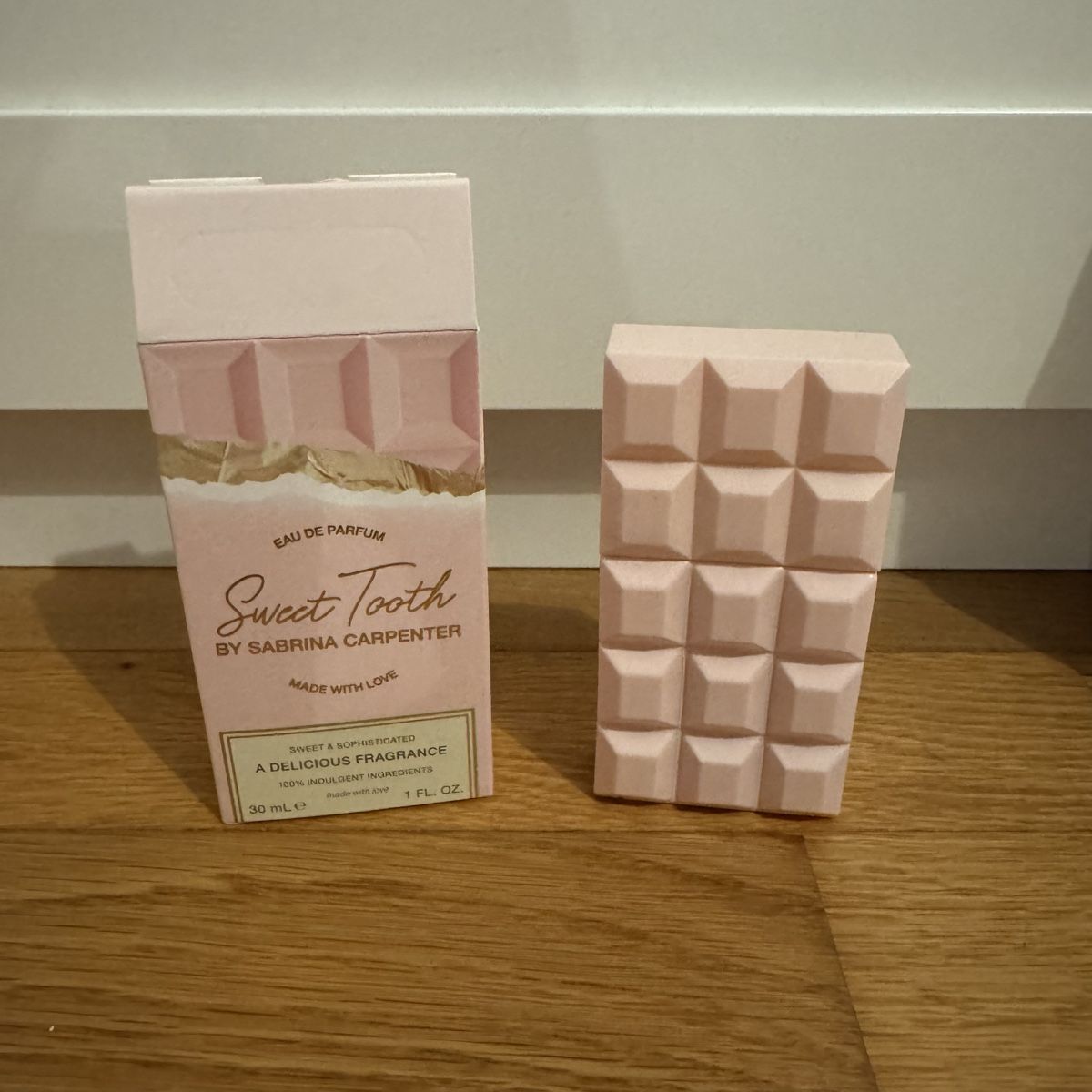 Profumi & Eau de Toilette: Sabrina Carpenter Sweet Tooth Parfüm – Usato da Sursee venduto da giu_205