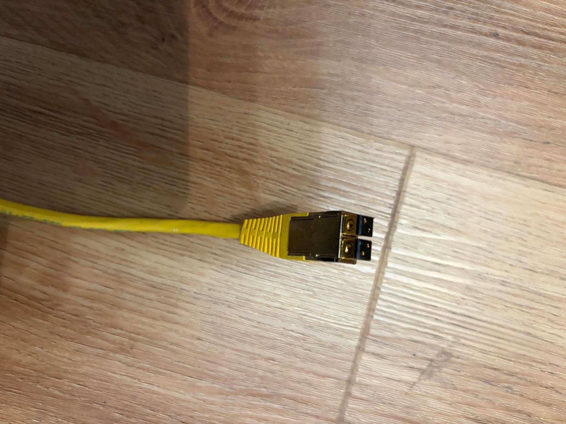 BKS Cavi: BKS Patch-/Anschlusskabel MMC / RJ45, 2P, 100 Base-T 0,5m – Usato da Aeschi SO venduto da Bluemail 1
