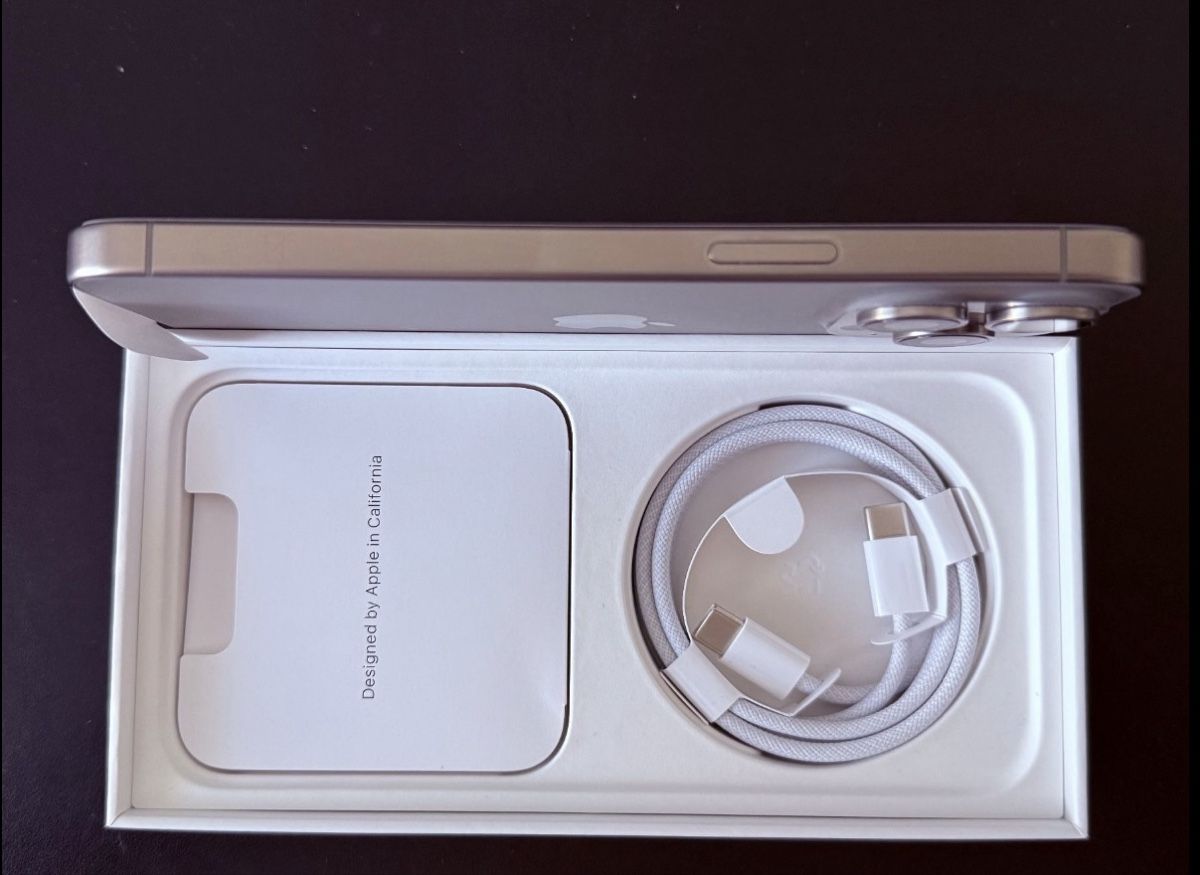 Apple Portables: iPhone 15Pro Max | 512GB | Natural Titanium | 87% – Neuf (Voir description) à St. Margrethen SG par Elleiseverywhere 5