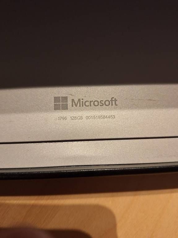 Microsoft Notebooks: Microsoft Surface Pro 5 – Gebraucht aus Stetten SH von rx4 2