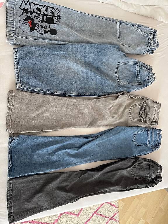 Kleiderpakete & -sets: Jeanshosen/Jacke – Gebraucht aus Emmenbrücke von IrJaDo90