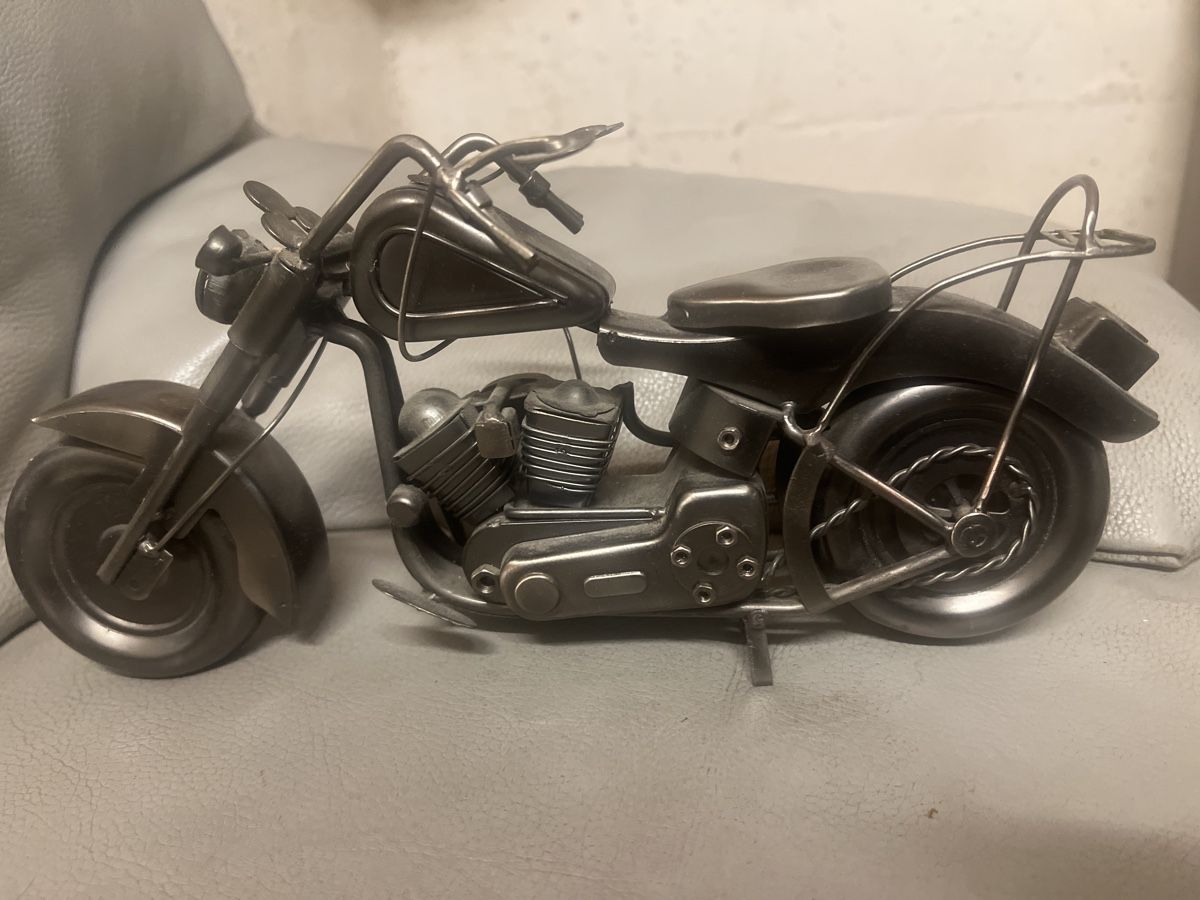 Kit di modellismo & Modellini statici: Handmade Harley Davidson Motorrad Modell(d) – Usato da Rorschach venduto da TimelessTrading