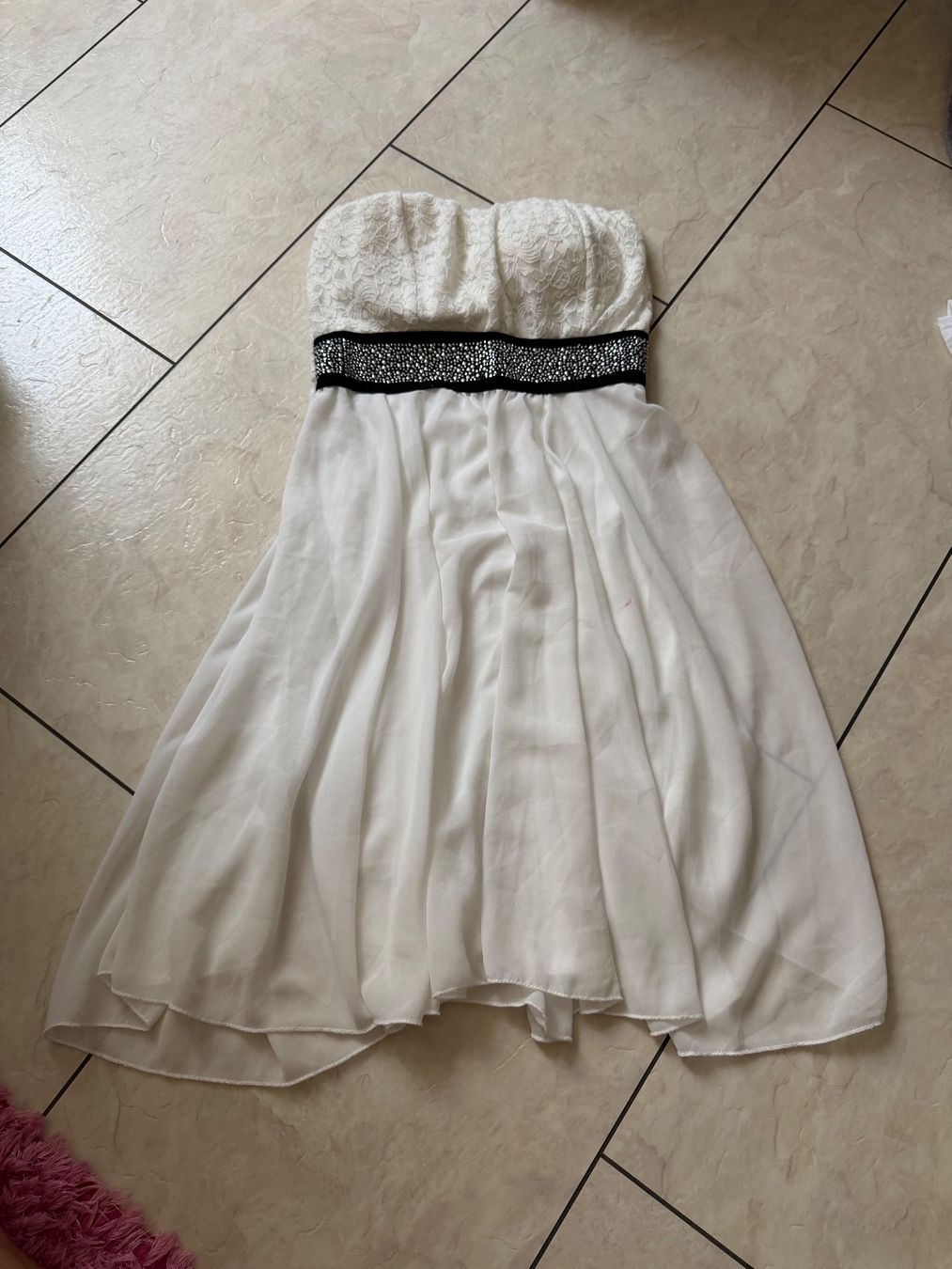 Vestiti: weisses Ballkleid – Nuovo (secondo la descrizione) da Uetikon am See venduto da m1384