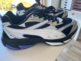 Puma Sneakers