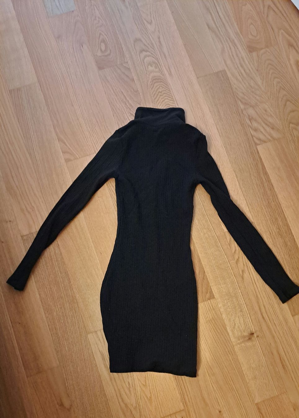 H&M Vestiti: Schwarzes Kleid Divided H&M XXS – Usato da Seengen venduto da ja6_65wp 3