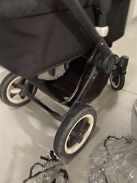 Bugaboo Kinderwagen: Bugaboo Buffalo Kinderwagen – Gebraucht aus Horw von sere4 2
