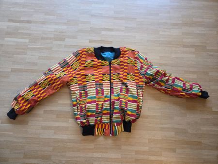 Schöne Jacke mit Afrikanischem Print