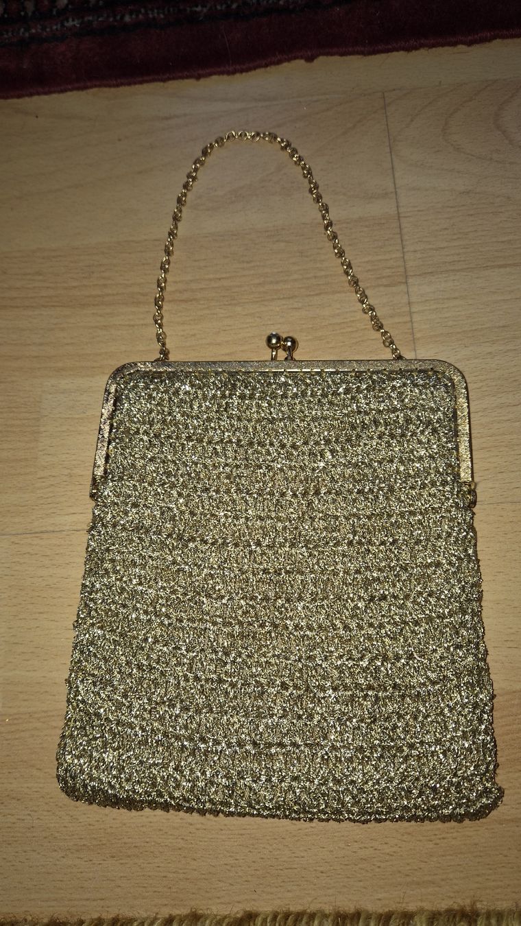 Borse: Abendtasche goldfarben mit Kette antik  – Usato da Kölliken venduto da MissesBossTop1 2