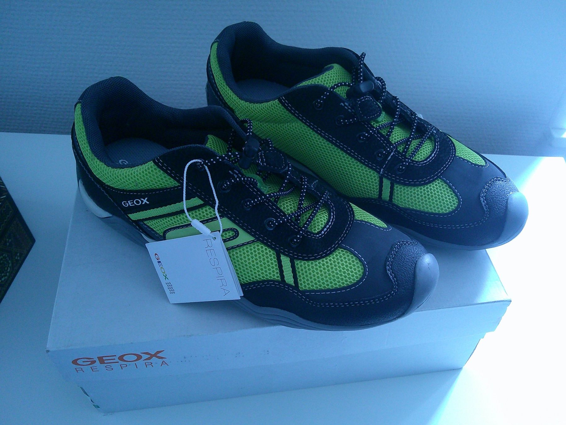 Geox Scarpe da donna: Geox Sneakers Gr. 39 – Nuovo (secondo la descrizione) da Duggingen venduto da NostalgieTrend