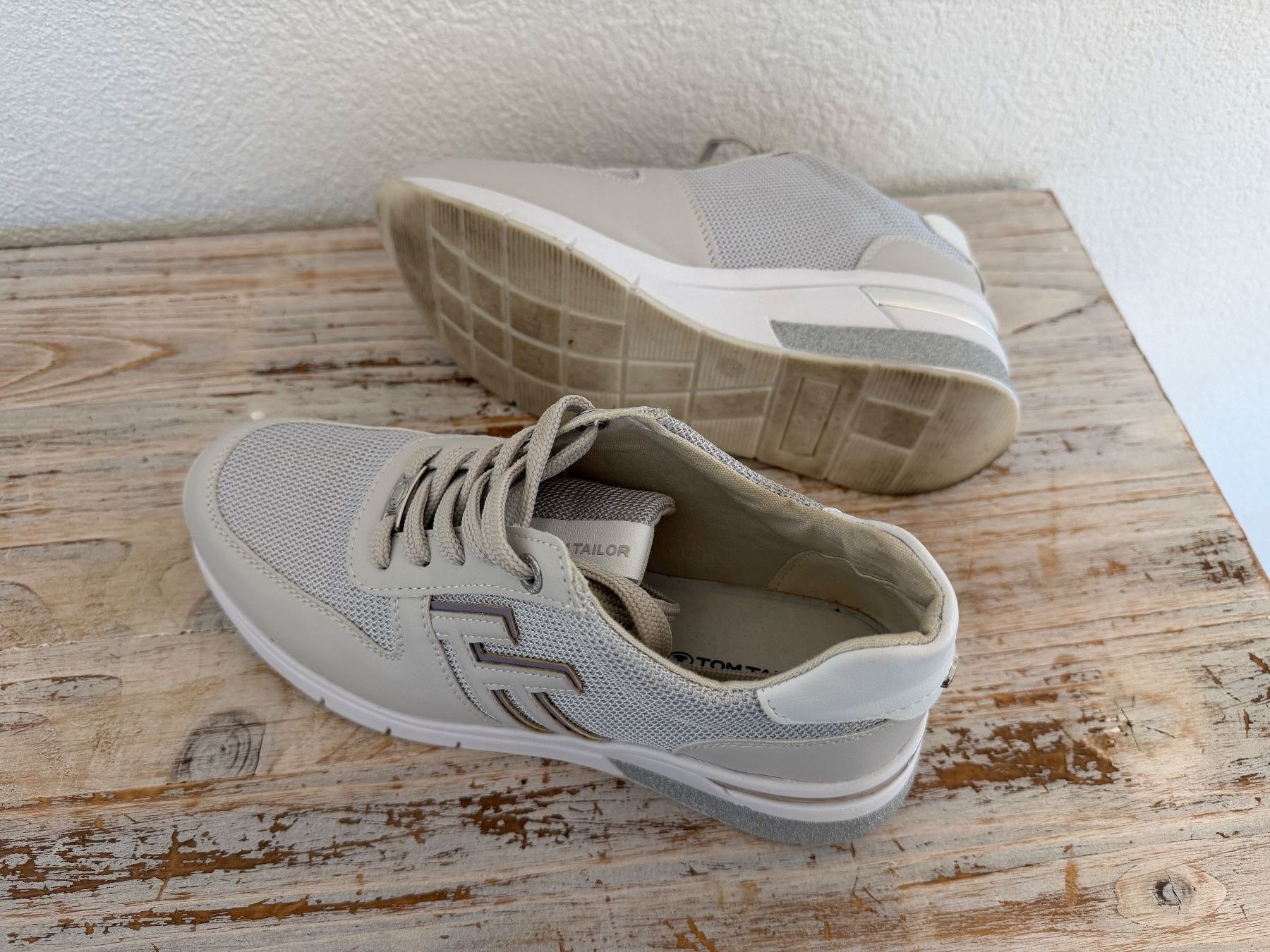 Tom Tailor Scarpe da donna: Damen Keilsneaker Tom Tailor, Grösse 39 – Usato da Wolfwil venduto da Inseider12 4